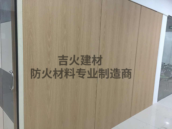 天津新型防火装饰板生产商